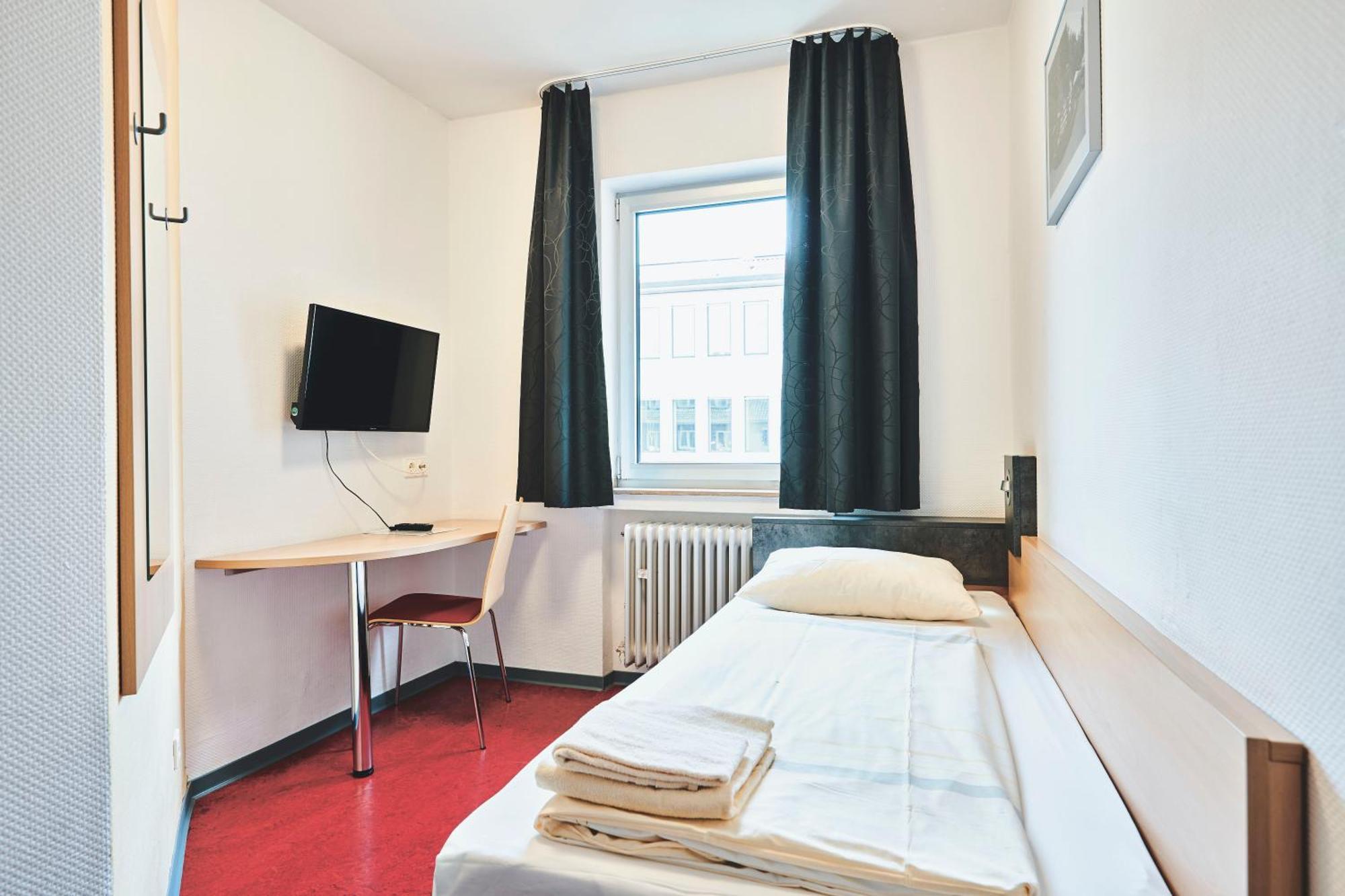 Djh Jugendgaestehaus Adolph Kolping Dortmund Ngoại thất bức ảnh