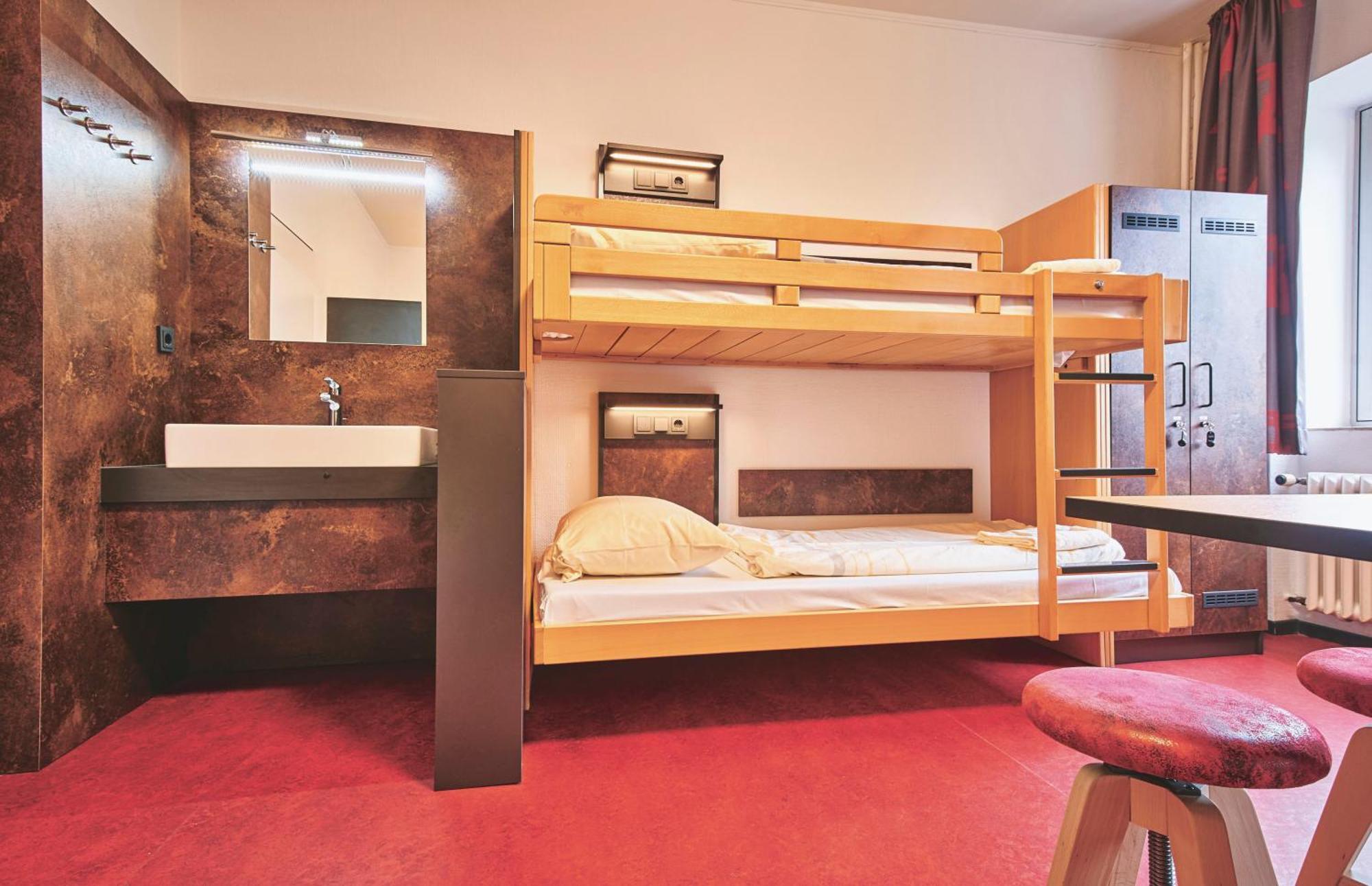 Djh Jugendgaestehaus Adolph Kolping Dortmund Ngoại thất bức ảnh