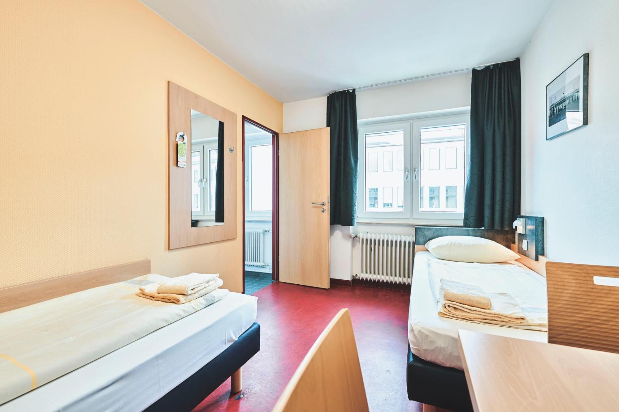 Djh Jugendgaestehaus Adolph Kolping Dortmund Ngoại thất bức ảnh